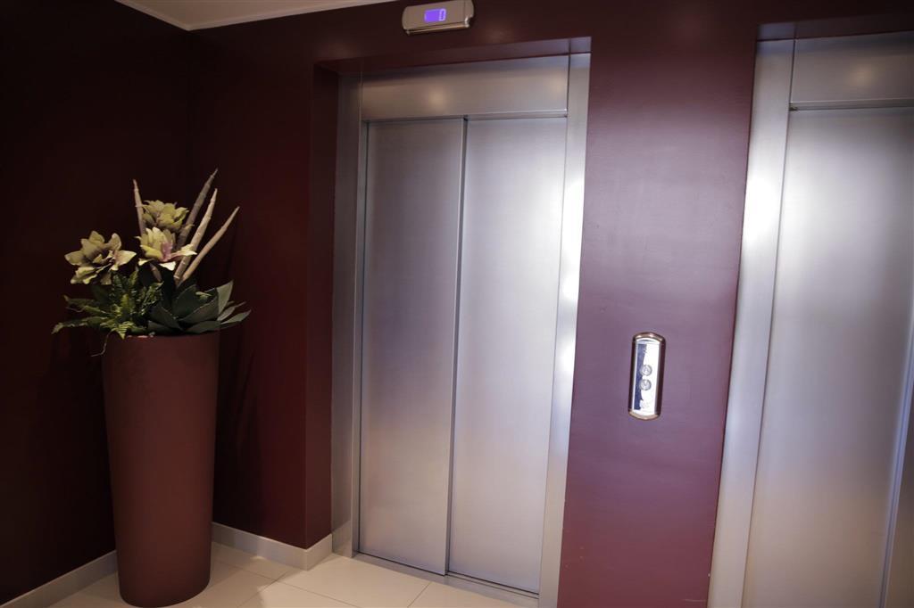 Virginia Palace Hotel Garbagnate Milanese Interno foto